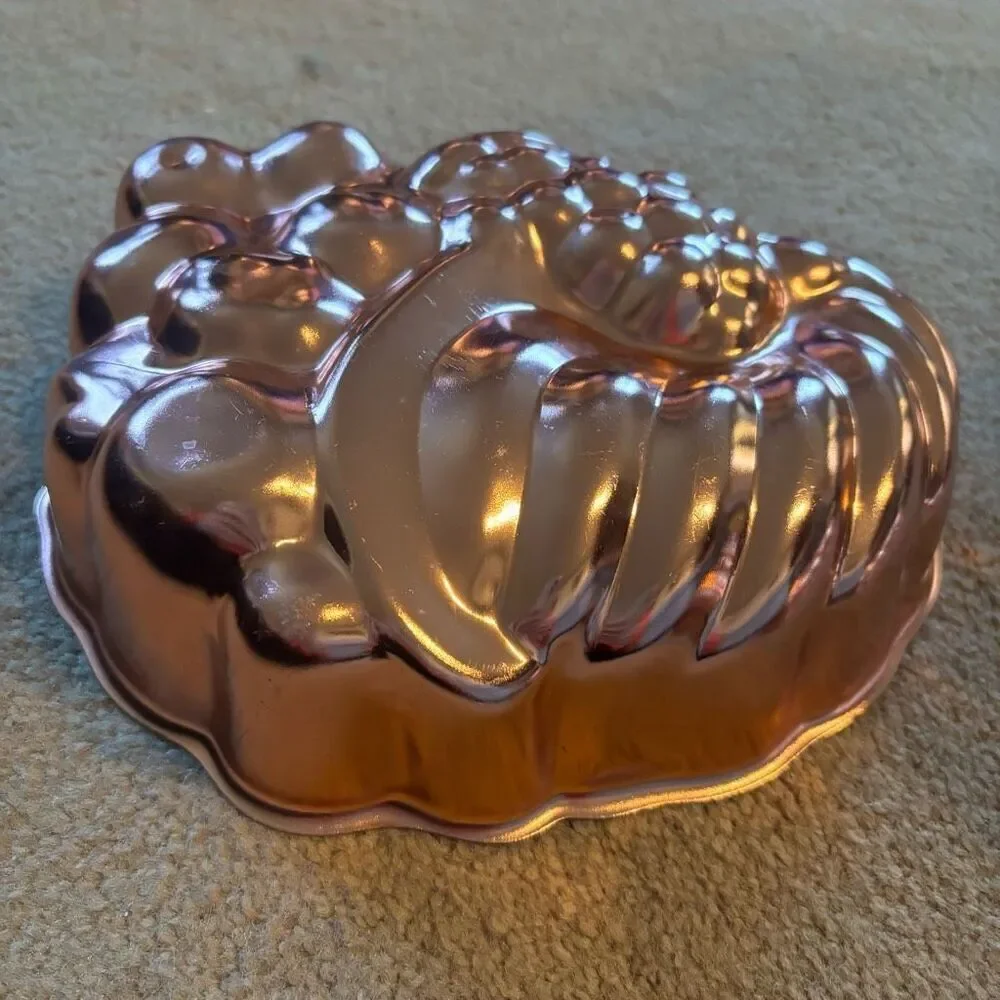 Wear-Ever Vintage Copper Cornucopia 6 Cup Jello Mold